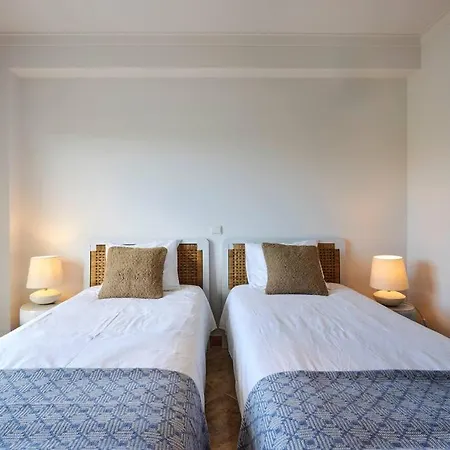 Seaside Serenity Beachside * Albufeira