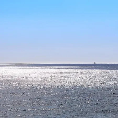 Seaside Serenity Beachside
