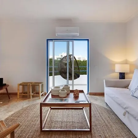 Seaside Serenity Beachside * Albufeira