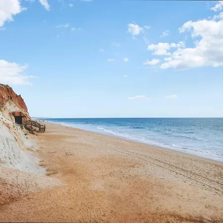 Seaside Serenity Beachside * Albufeira